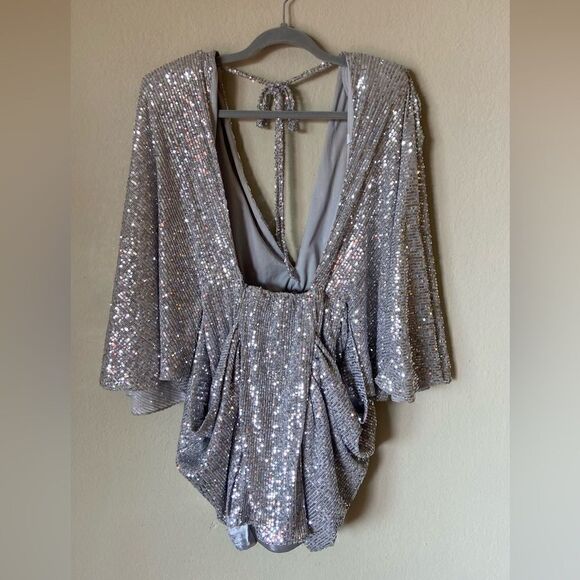 Ellae Lisque Center of Atention Mini Silver Dress Backless Sequin Size XS - Picture 9 of 11